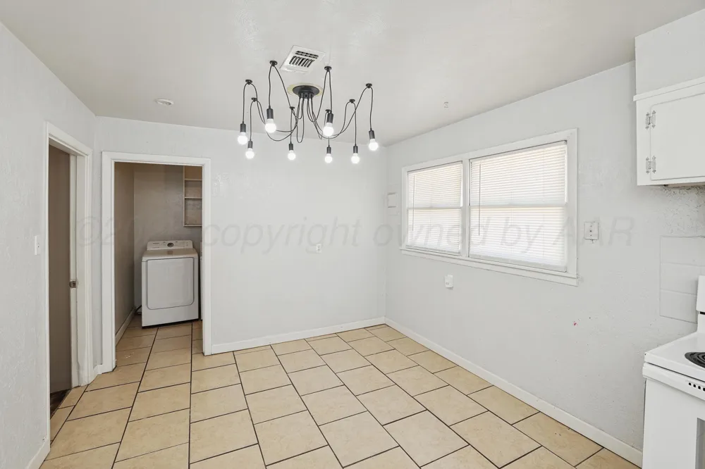 1900 WELLS STREET Pampa, TX 79065