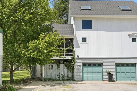 11 Tryon Farm Lane