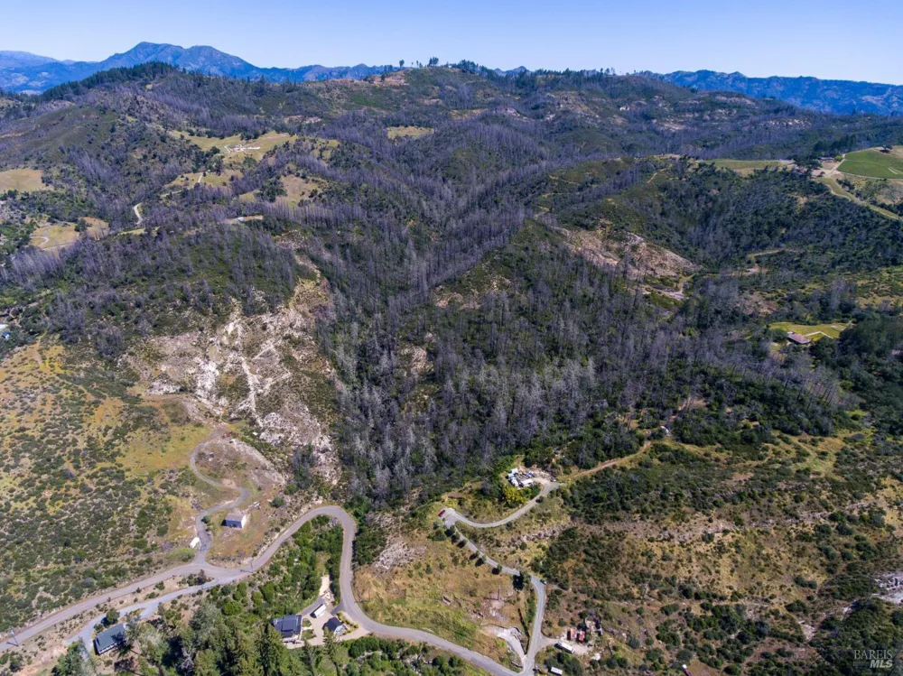 8300 St Helena Road Santa Rosa, CA 95404