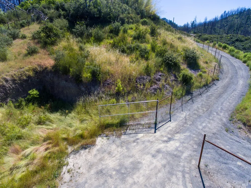 8300 St Helena Road Santa Rosa, CA 95404