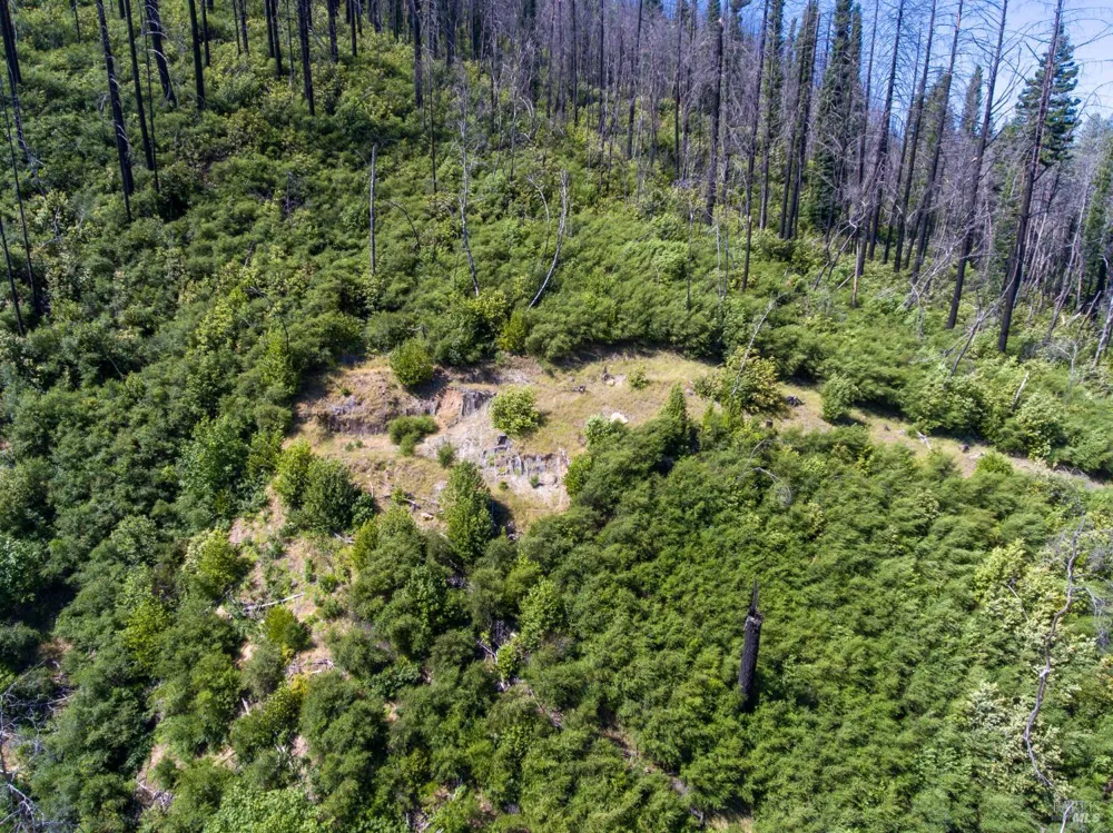 8300 St Helena Road Santa Rosa, CA 95404