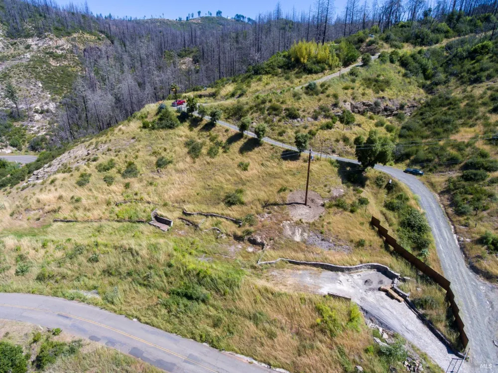8300 St Helena Road Santa Rosa, CA 95404