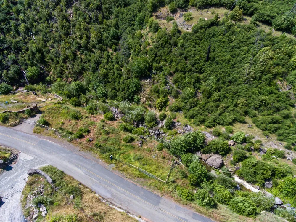 8300 St Helena Road Santa Rosa, CA 95404