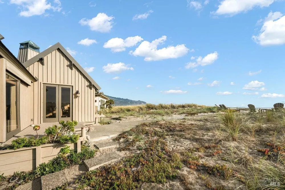 172 Seadrift Road Stinson Beach, CA 94970