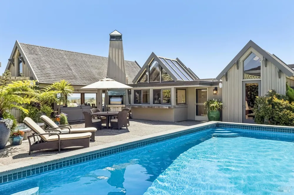 172 Seadrift Road Stinson Beach, CA 94970