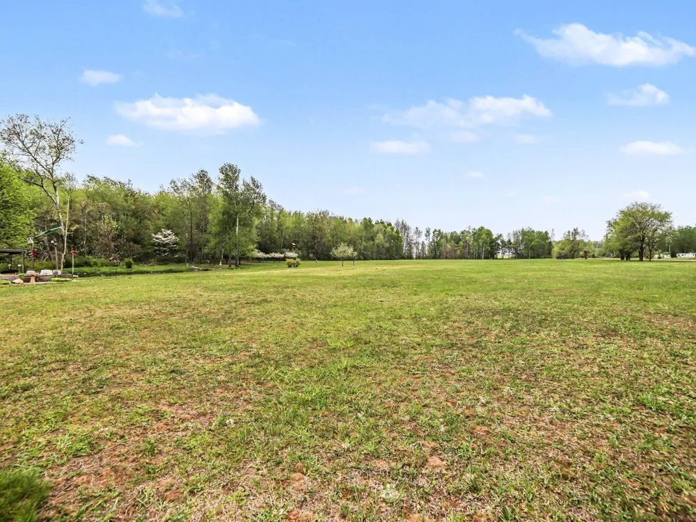 6796 120th Avenue Hart, MI 49420