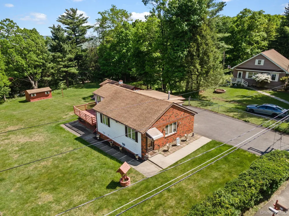 31 Highview Terrace Bloomingburg, NY 12721