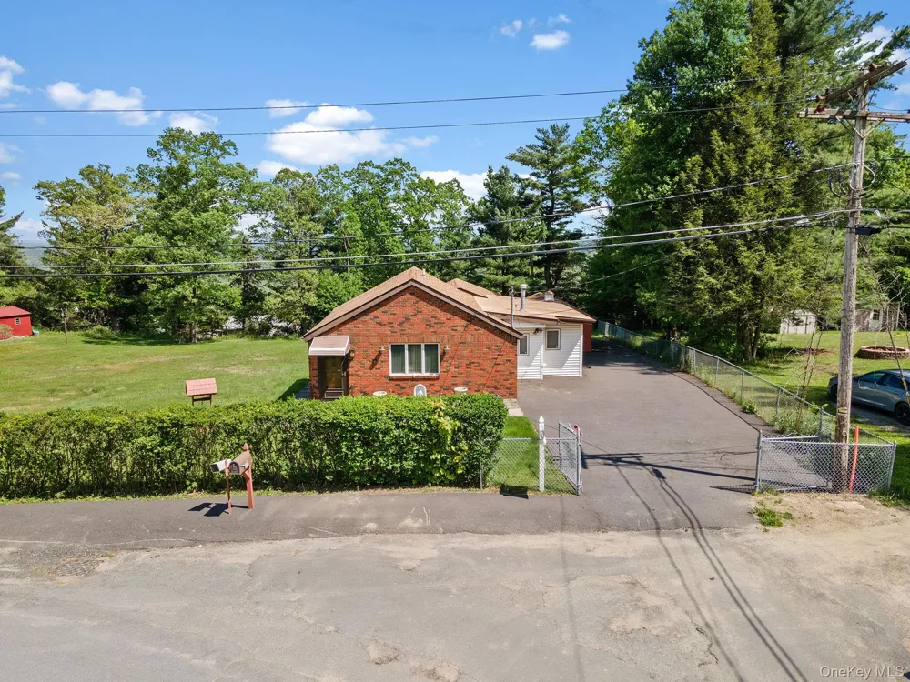 31 Highview Terrace Bloomingburg, NY 12721