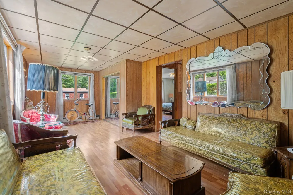 31 Highview Terrace Bloomingburg, NY 12721