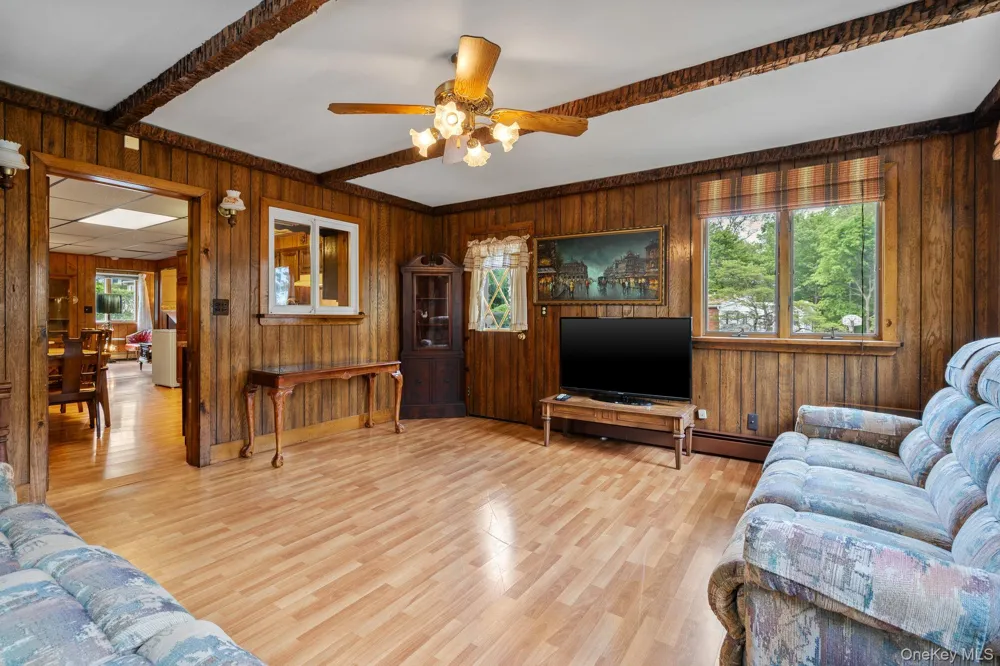 31 Highview Terrace Bloomingburg, NY 12721