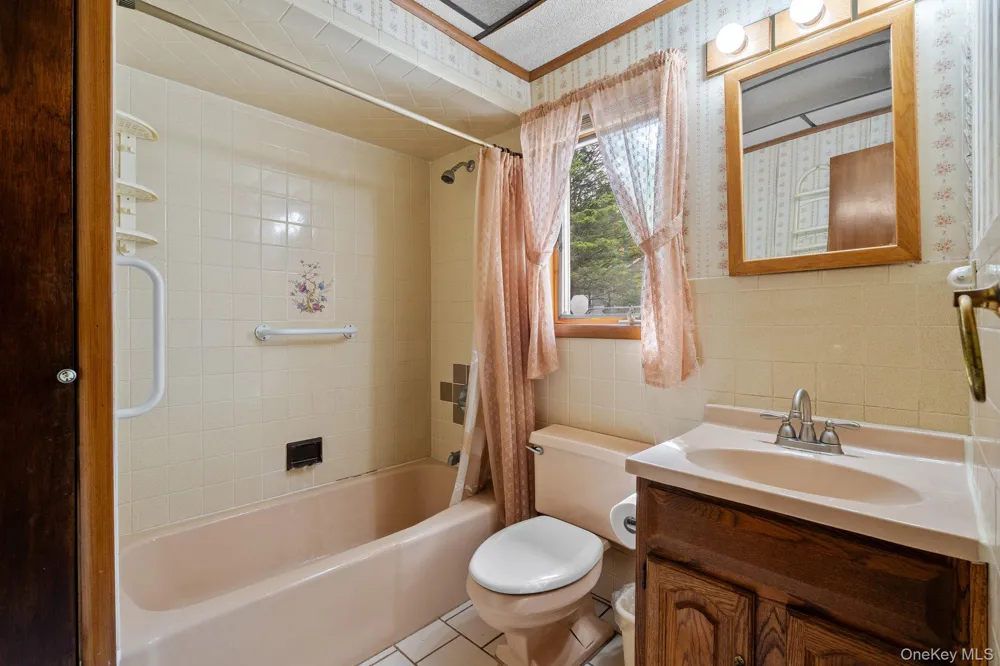 31 Highview Terrace Bloomingburg, NY 12721