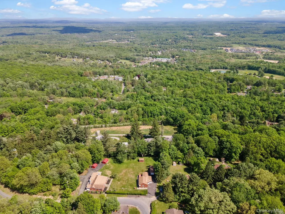 31 Highview Terrace Bloomingburg, NY 12721