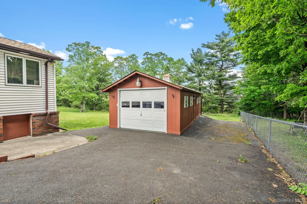 31 Highview Terrace Bloomingburg, NY 12721