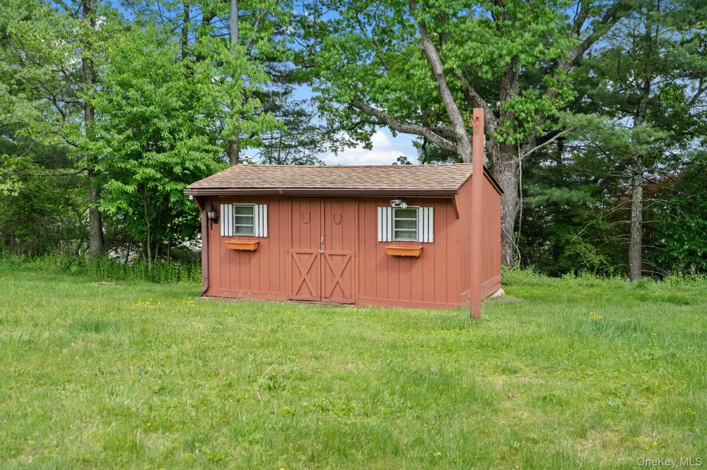 31 Highview Terrace Bloomingburg, NY 12721
