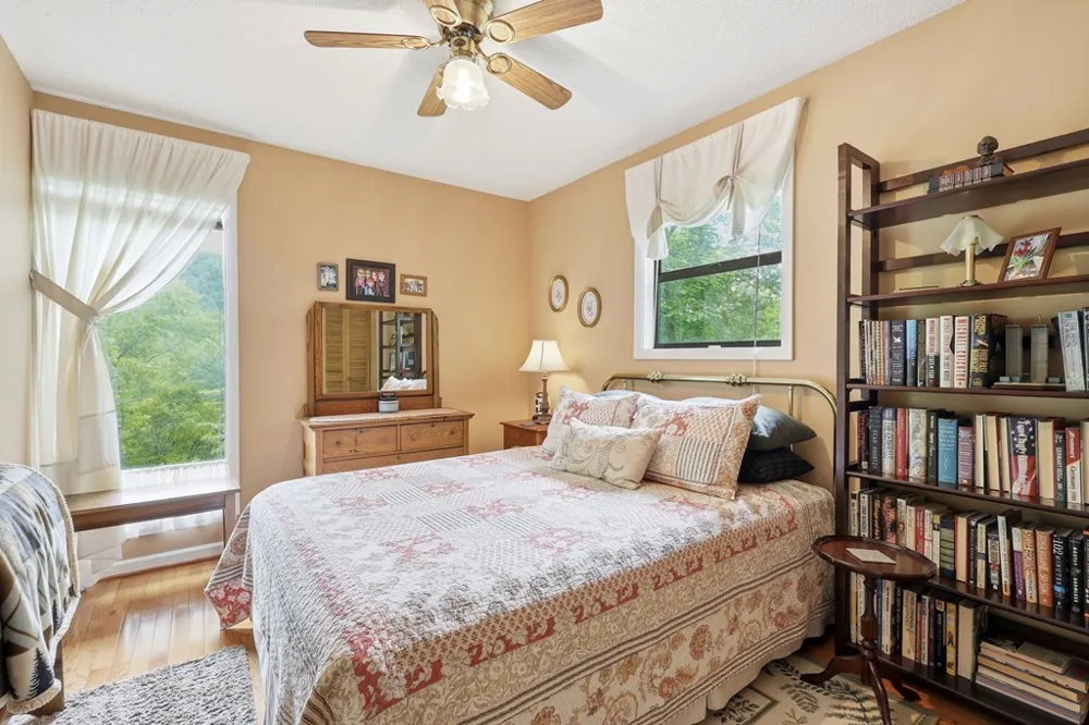 Hillside Terrace Robbinsville, NC 28771