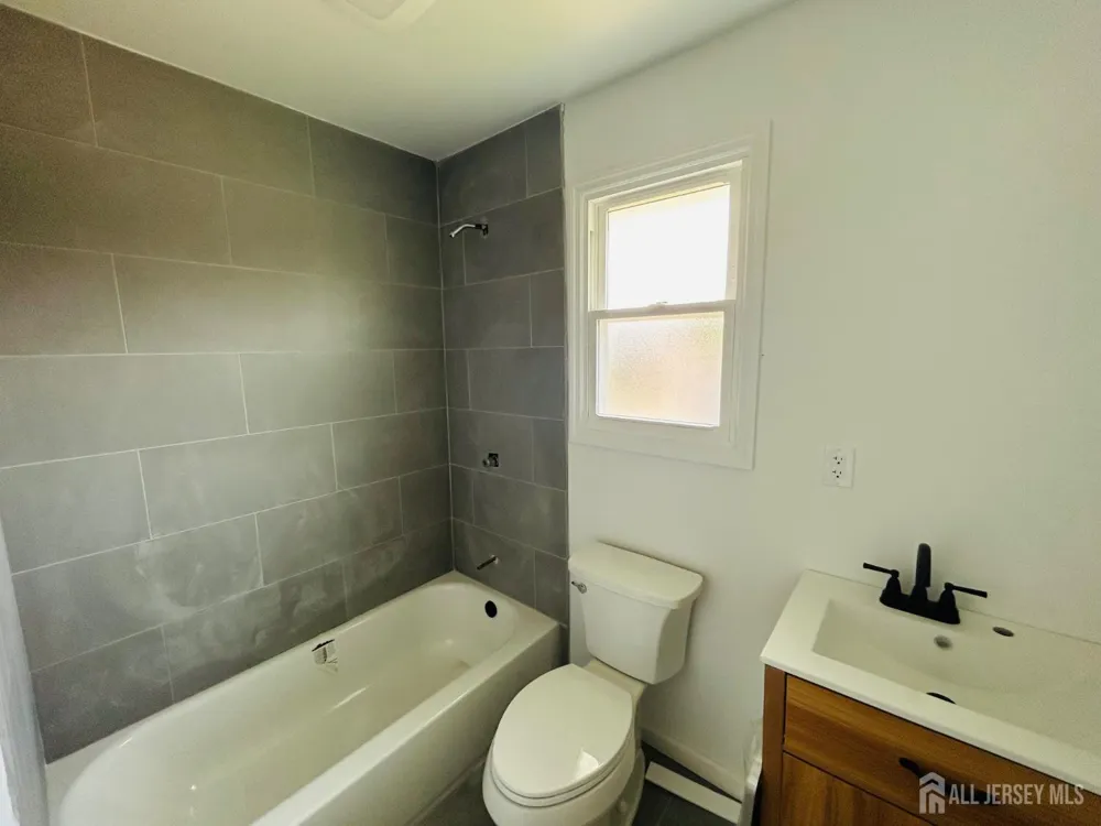18 Millstone Road Franklin, NJ 08873