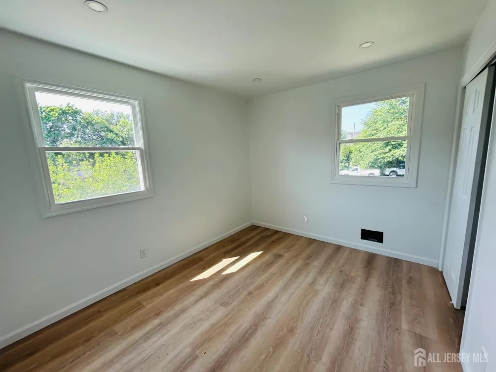 18 Millstone Road Franklin, NJ 08873