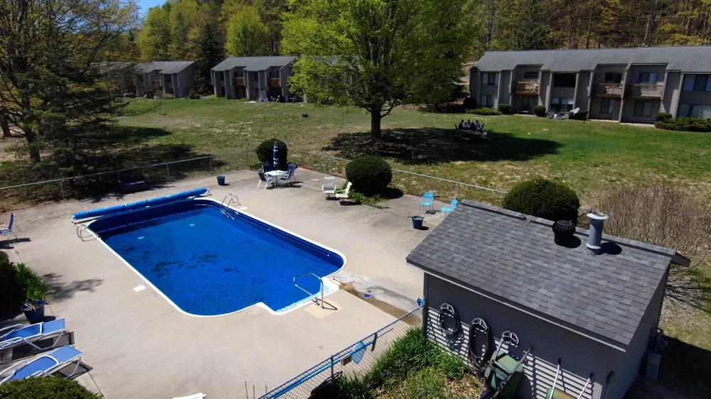 11255 E Fort Road Suttons Bay Township, MI 49682