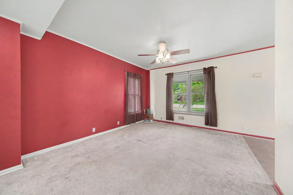 264 Ypsilanti Street Dundee, MI 48131