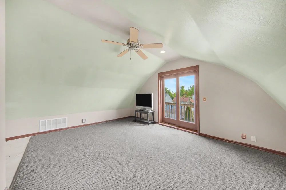 264 Ypsilanti Street Dundee, MI 48131