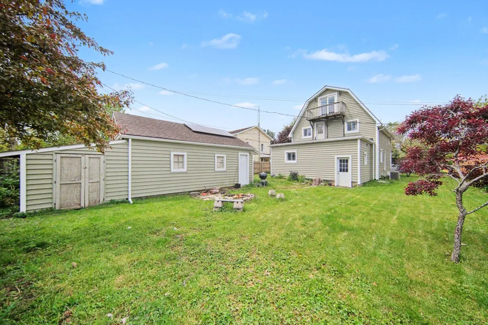 264 Ypsilanti Street Dundee, MI 48131