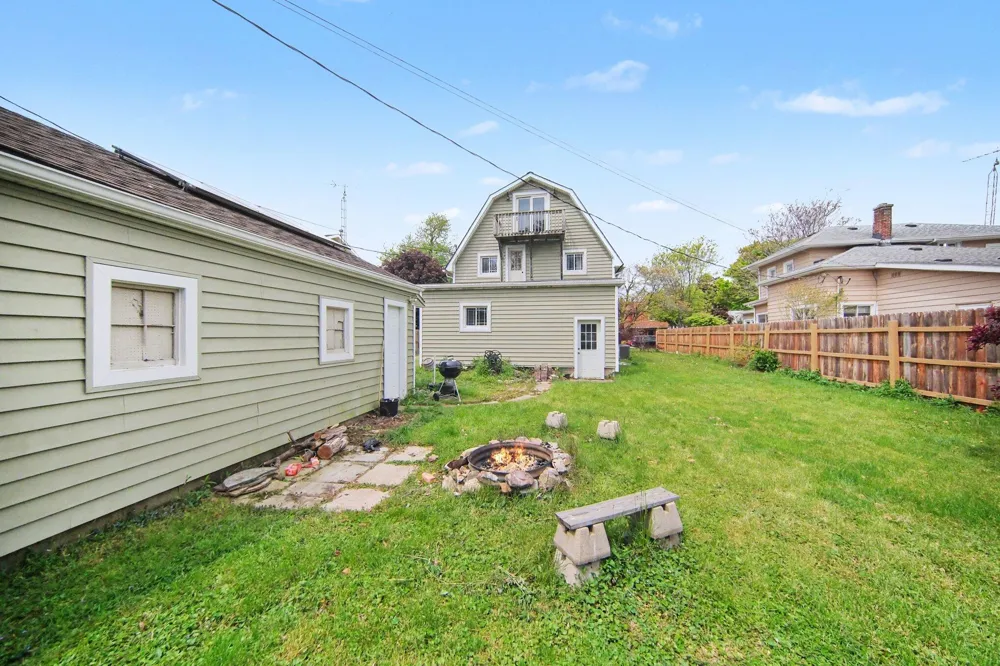 264 Ypsilanti Street Dundee, MI 48131