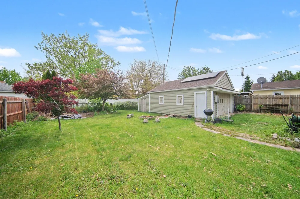 264 Ypsilanti Street Dundee, MI 48131