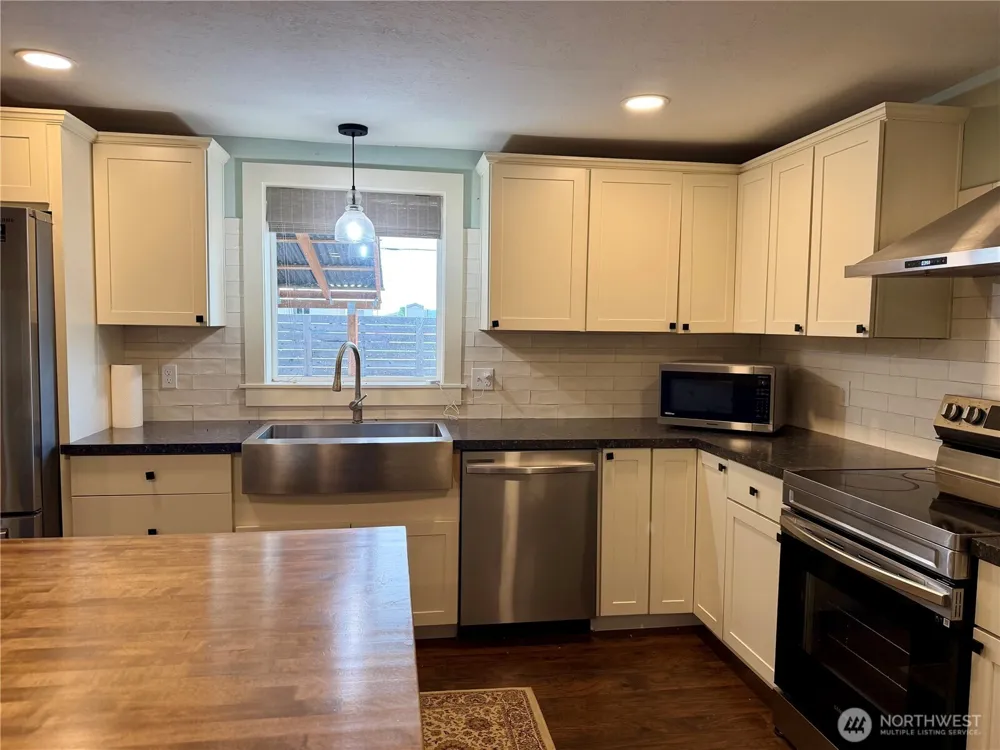 230 NW Watson Street Creston, WA 99117