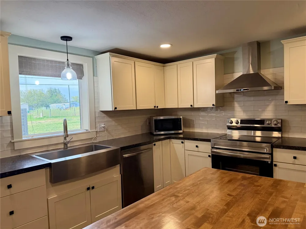 230 NW Watson Street Creston, WA 99117