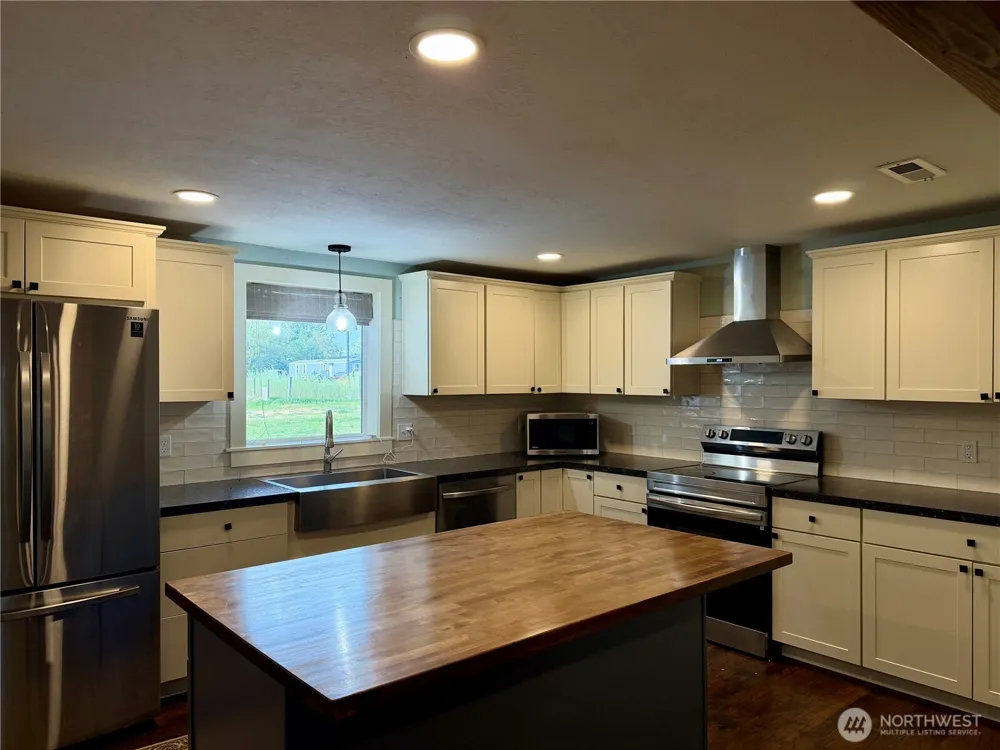 230 NW Watson Street Creston, WA 99117
