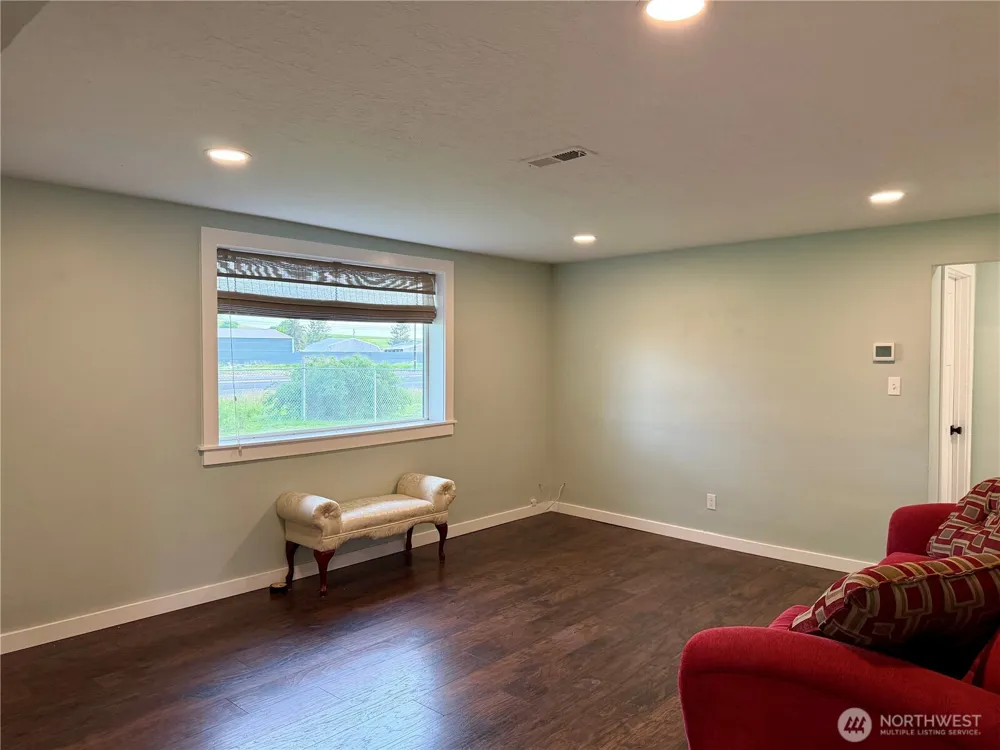 230 NW Watson Street Creston, WA 99117