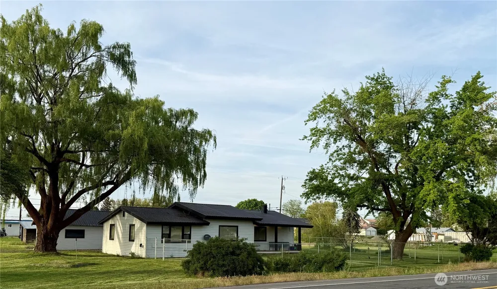 230 NW Watson Street Creston, WA 99117