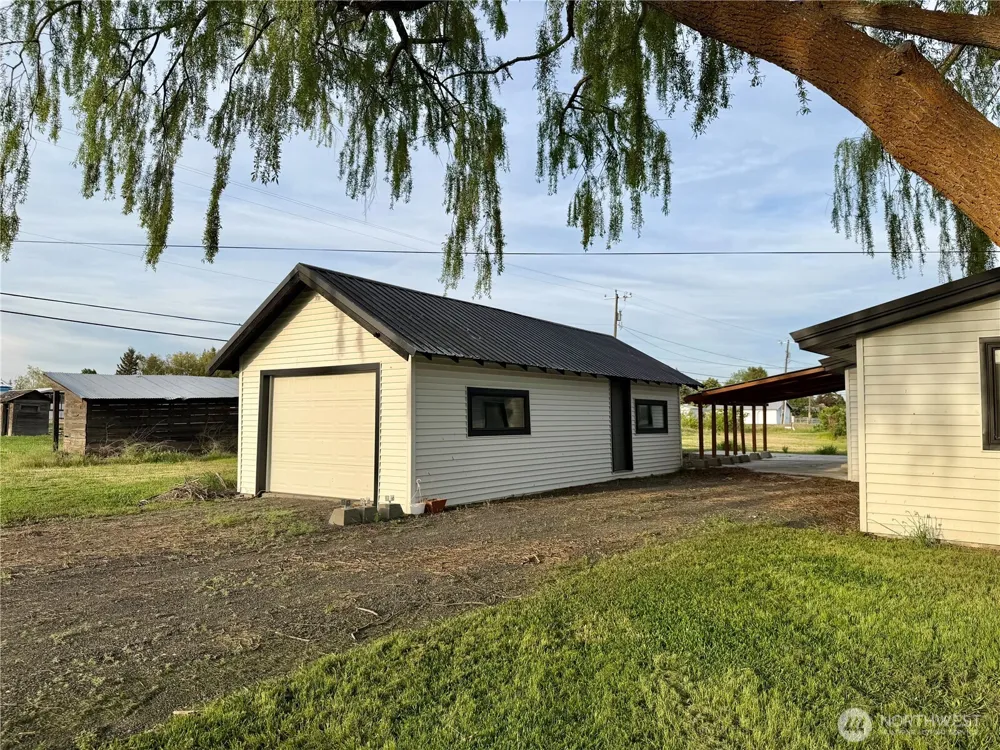 230 NW Watson Street Creston, WA 99117