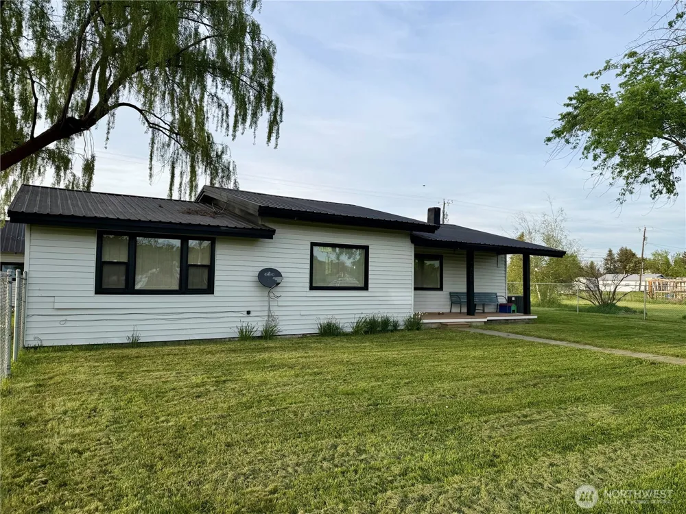 230 NW Watson Street Creston, WA 99117