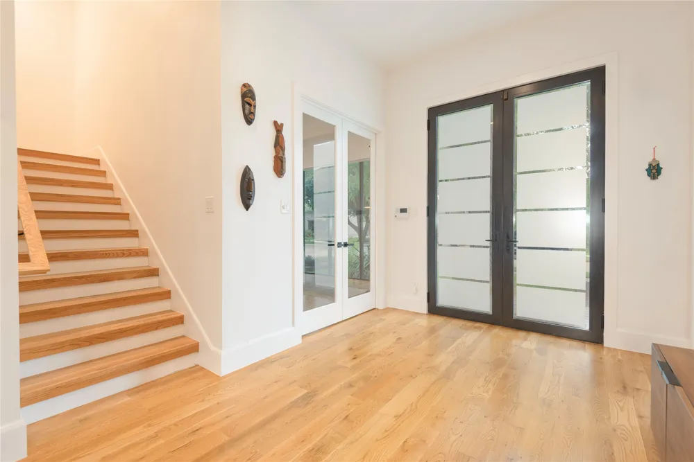 8546 Glencrest Lane Dallas, TX 75209
