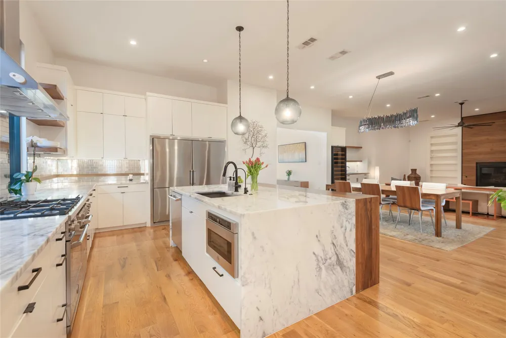 8546 Glencrest Lane Dallas, TX 75209