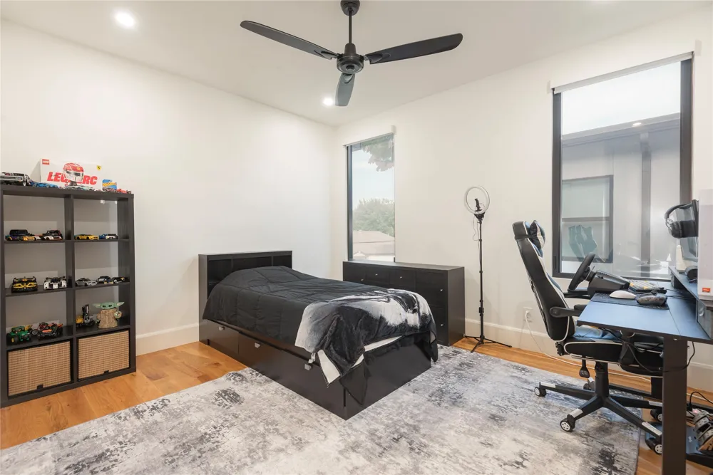 8546 Glencrest Lane Dallas, TX 75209