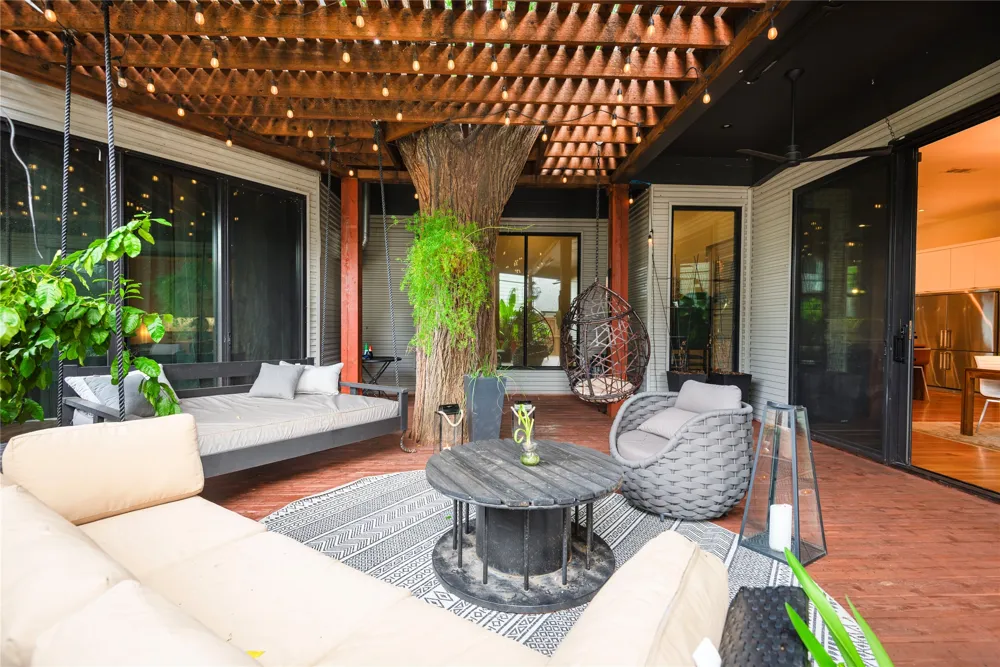 8546 Glencrest Lane Dallas, TX 75209