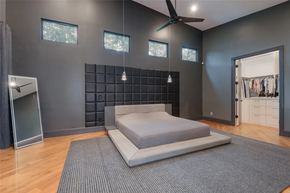 8546 Glencrest Lane Dallas, TX 75209