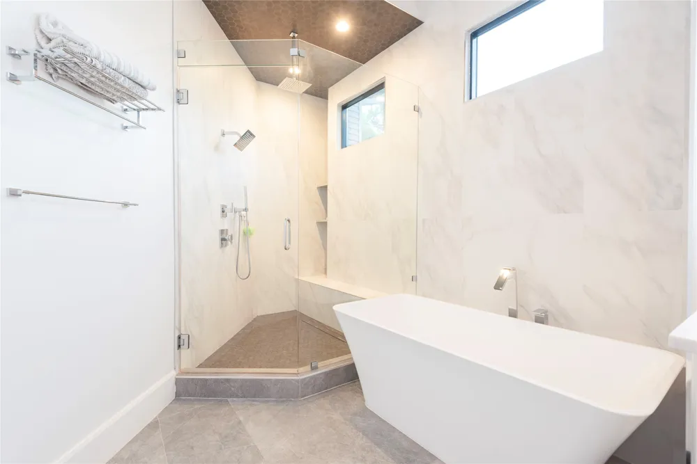 8546 Glencrest Lane Dallas, TX 75209
