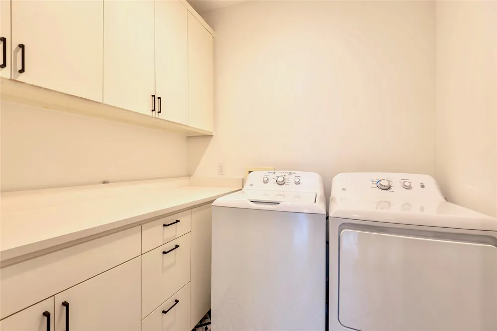 8546 Glencrest Lane Dallas, TX 75209