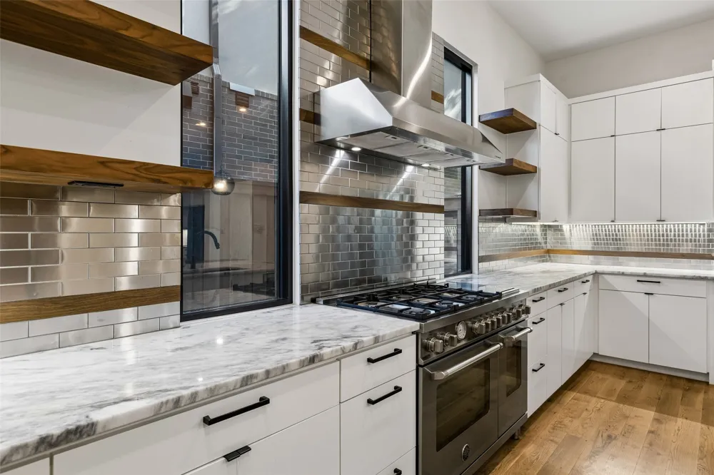 8546 Glencrest Lane Dallas, TX 75209
