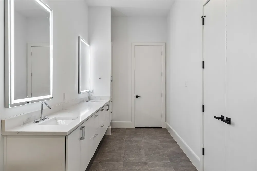 8546 Glencrest Lane Dallas, TX 75209