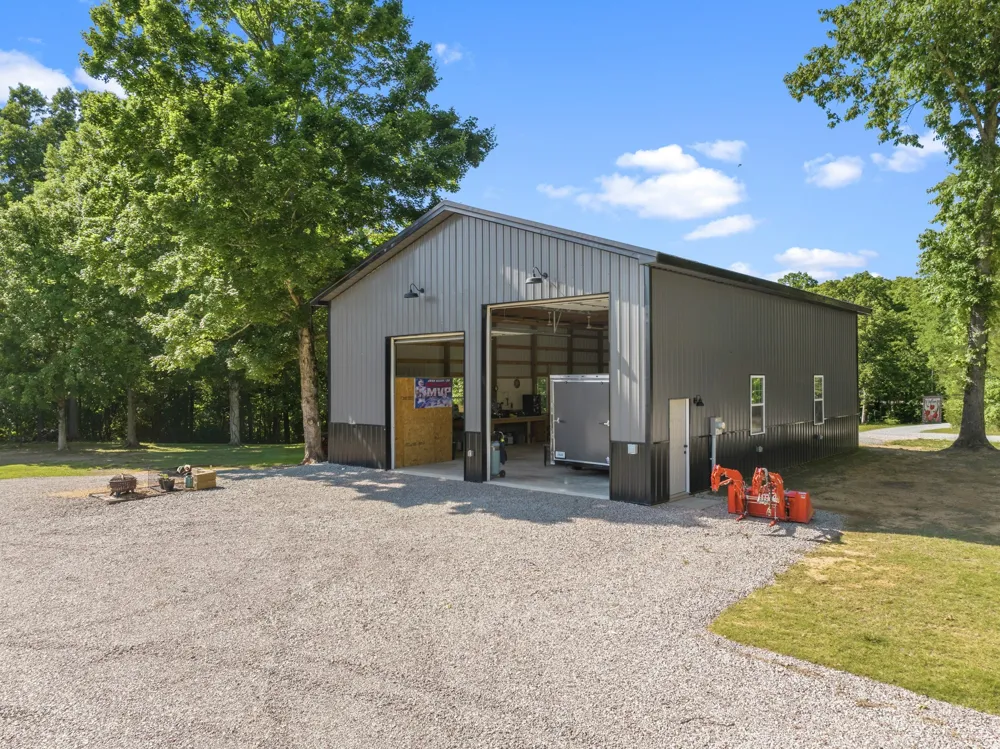 1144 Covenant Cove Ln Bath Springs, TN 38311