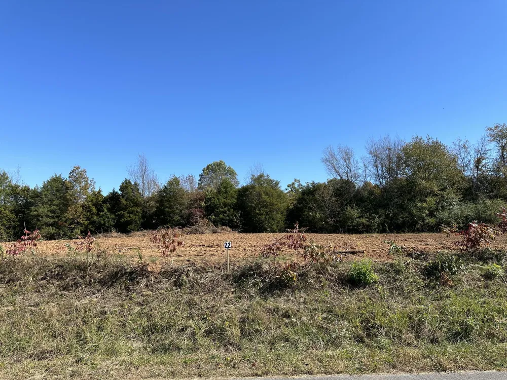 21 County Road 537 Etowah, TN 37331