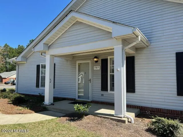 727 Chancery Lane Aberdeen, NC 28315