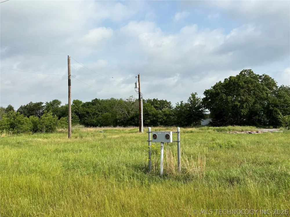 484 South Eighth Colbert, OK 74733