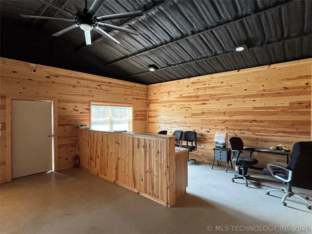 484 South Eighth Colbert, OK 74733