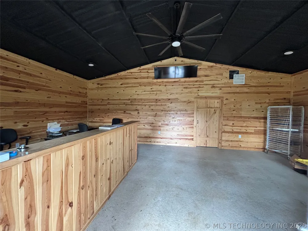 484 South Eighth Colbert, OK 74733