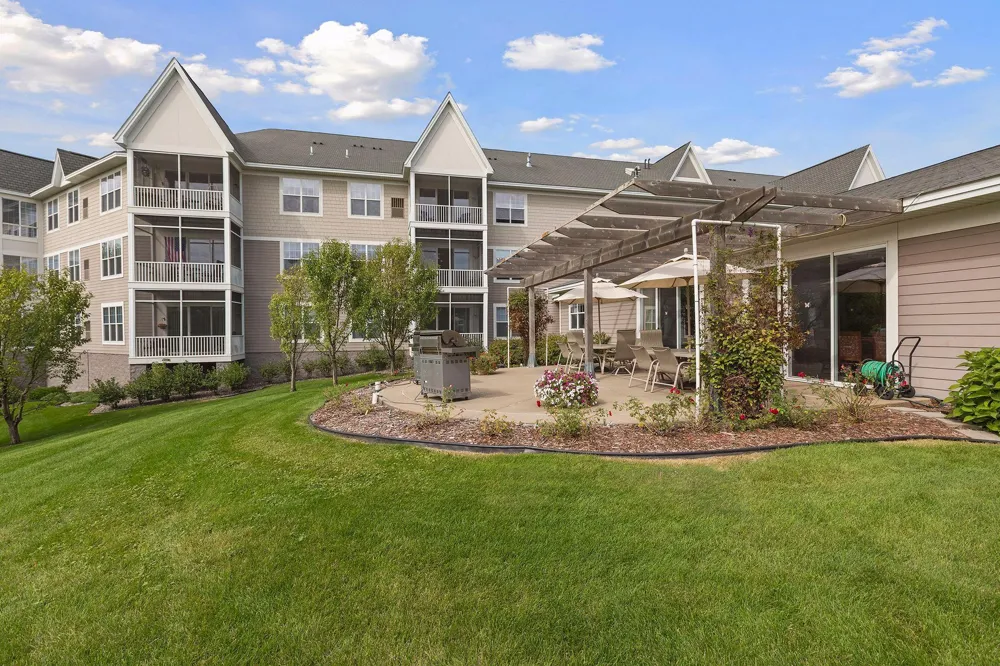 100 Clydesdale Trail #101 Medina, MN 55340